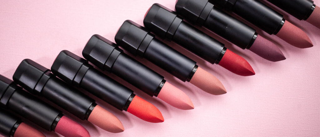 Spate: Metallics, Matte and Lip Liner Among Top Lipstick Trends